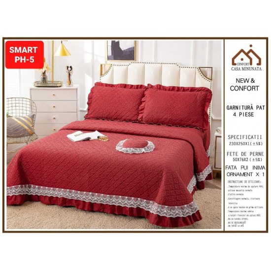 Cuvertura de pat cu volan si broderie Cuvertura de pat cu volan si broderie